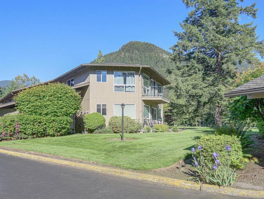 Ski-Mount Hood Charm-Welches,Golf And Ski Resort Condo,W&D, Wifi,Near Woods,Hiking,Fishing Mount Hood Village Exterior photo